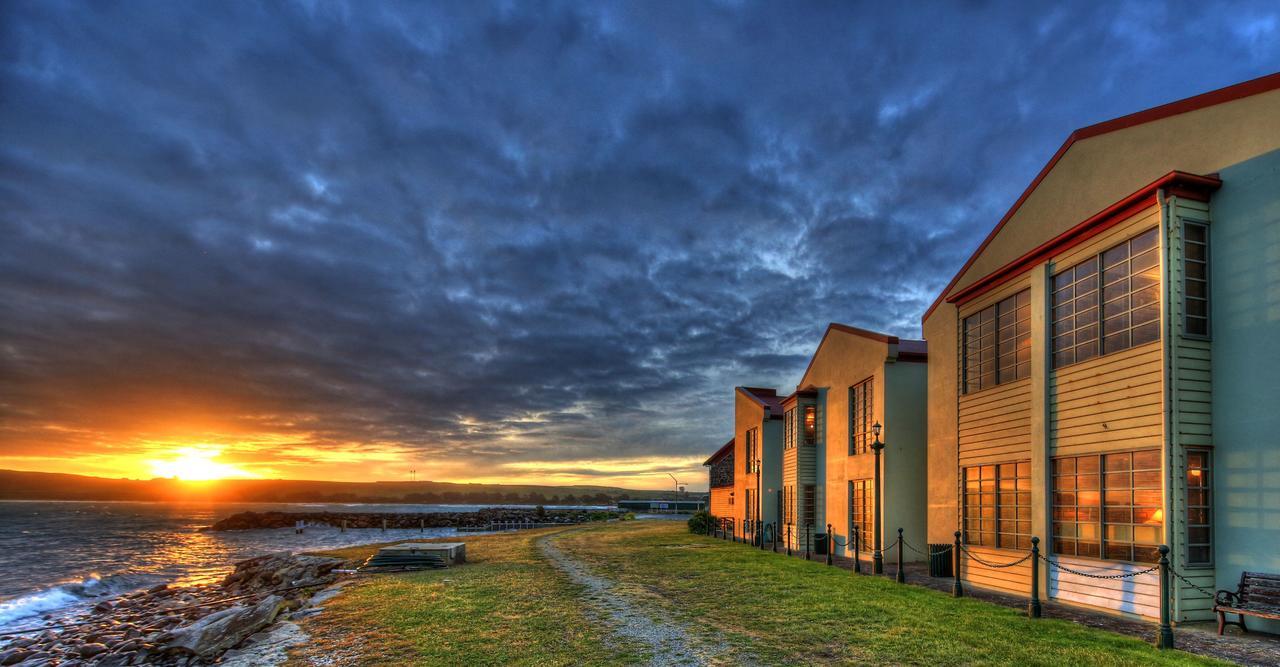Stanley Village Waterfront Accommodation Exteriér fotografie